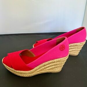 Tory Burch Filipa Peeptoe Canvas Espadrille Wedge - red & pink size 7
